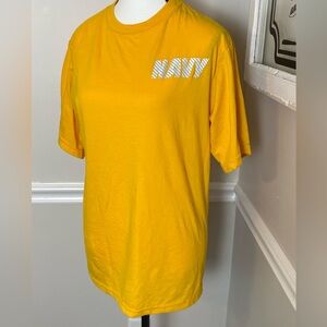 Goldenrod Yellow US Navy Physical Fitness Uniform T Silver Reflective NAVY Small